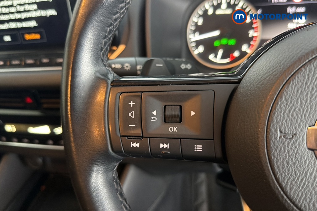 Nissan Qashqai N-Connecta Automatic Petrol SUV - Stock Number (1673155) - 4th supplementary image