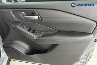 Nissan Qashqai N-Connecta Automatic Petrol SUV - Stock Number (1673155) - 18th supplementary image