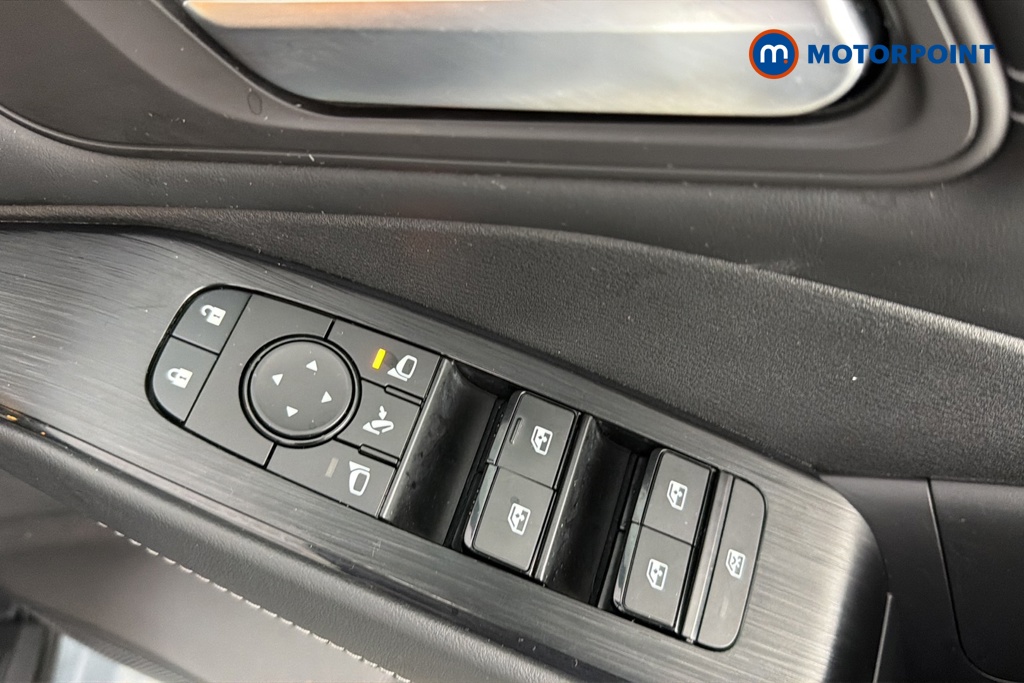 Nissan Qashqai N-Connecta Automatic Petrol SUV - Stock Number (1673155) - 19th supplementary image