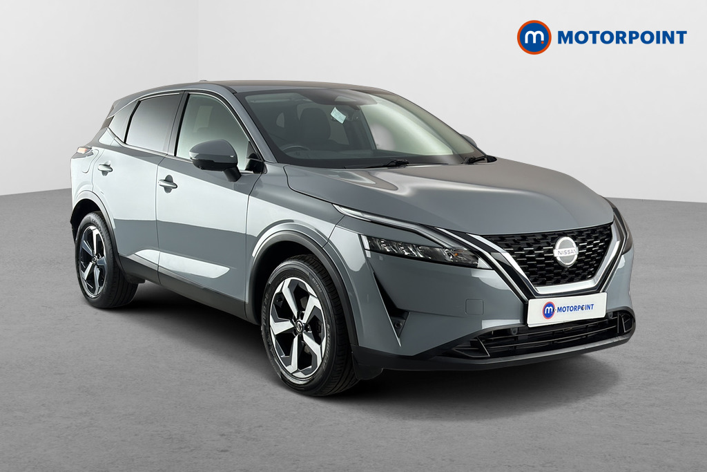 Nissan Qashqai N-Connecta Automatic Petrol SUV - Stock Number (1673155) - Drivers side front corner