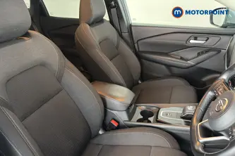 Nissan Qashqai N-Connecta Automatic Petrol SUV - Stock Number (1673155) - 22nd supplementary image