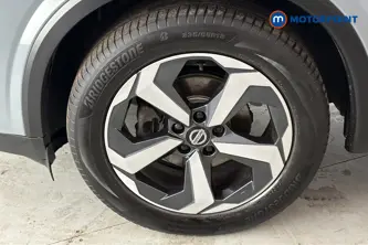 Nissan Qashqai N-Connecta Automatic Petrol SUV - Stock Number (1673155) - 44th supplementary image