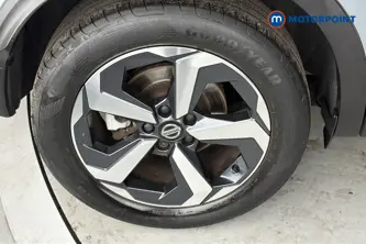 Nissan Qashqai N-Connecta Automatic Petrol SUV - Stock Number (1673155) - 46th supplementary image