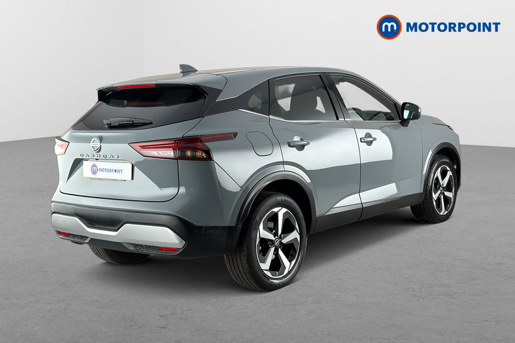 Nissan Qashqai N-Connecta Automatic Petrol SUV - Stock Number (1673155) - Passenger side rear corner