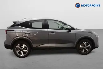 Nissan Qashqai Acenta Premium Automatic Petrol-Electric Hybrid SUV - Stock Number (1674029) - Drivers side