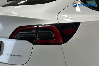 Tesla Model 3 Long Range Automatic Electric Saloon - Stock Number (1675022) - 36th supplementary image