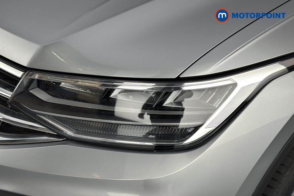 Volkswagen Tiguan Allspace Life Automatic Petrol SUV - Stock Number (1675756) - 42nd supplementary image