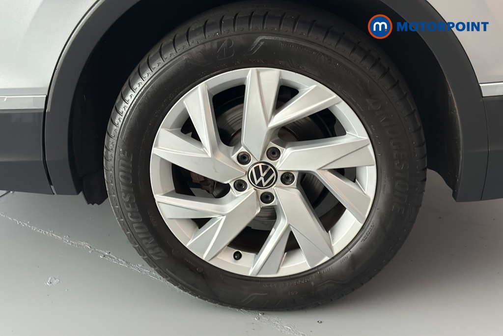 Volkswagen Tiguan Allspace Life Automatic Petrol SUV - Stock Number (1675756) - 45th supplementary image