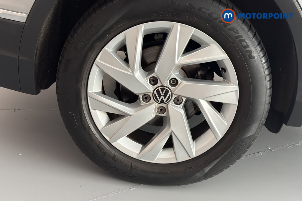 Volkswagen Tiguan Allspace Life Automatic Petrol SUV - Stock Number (1675756) - 46th supplementary image