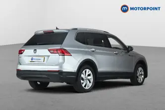 Volkswagen Tiguan Allspace Life Automatic Petrol SUV - Stock Number (1675756) - Passenger side rear corner