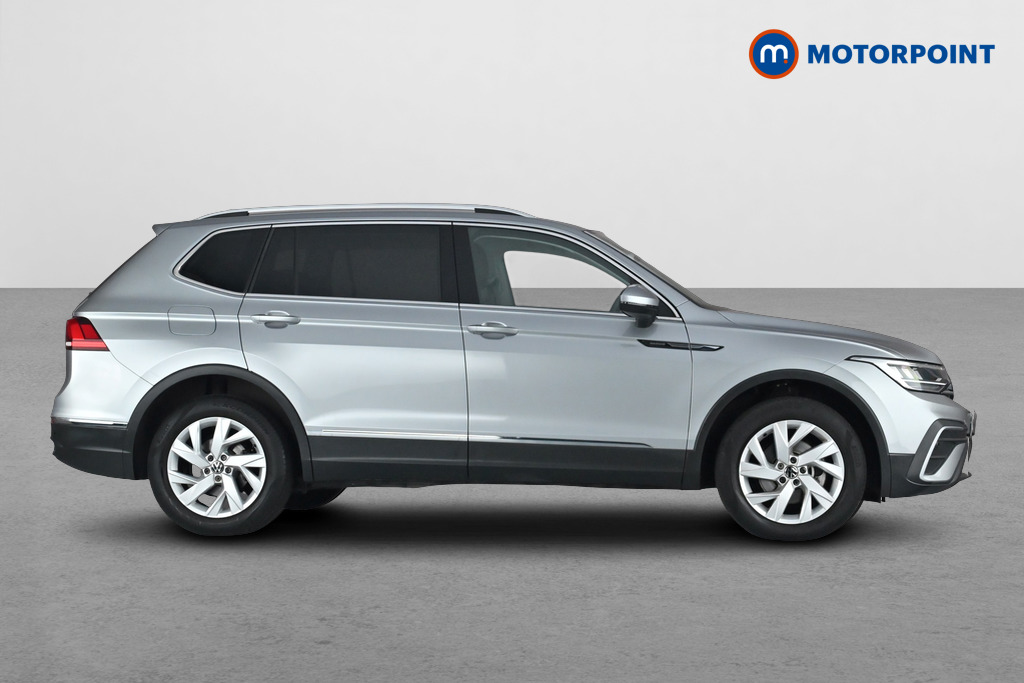 Volkswagen Tiguan Allspace Life Automatic Petrol SUV - Stock Number (1675756) - Passenger side