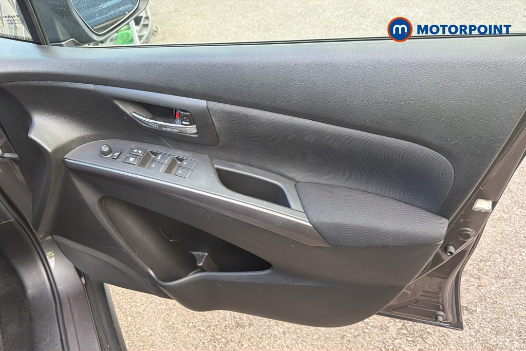 Suzuki S-Cross Motion Manual Petrol SUV - Stock Number (1675769) - 2nd supplementary image