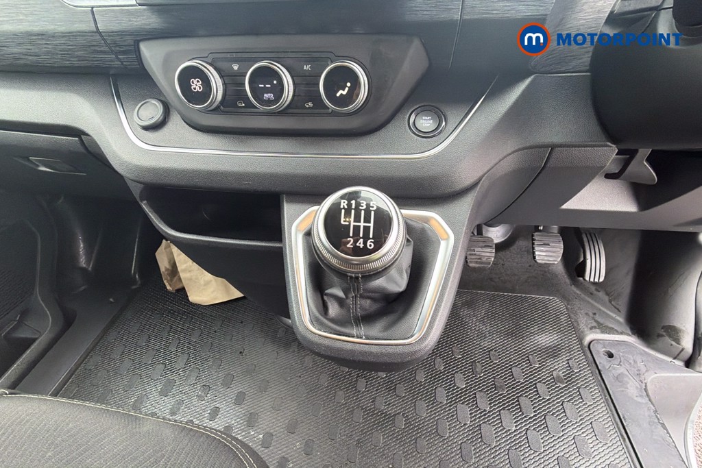 Renault Trafic Extra Sport Manual Diesel Panel Van - Stock Number (1676230) - 5th supplementary image