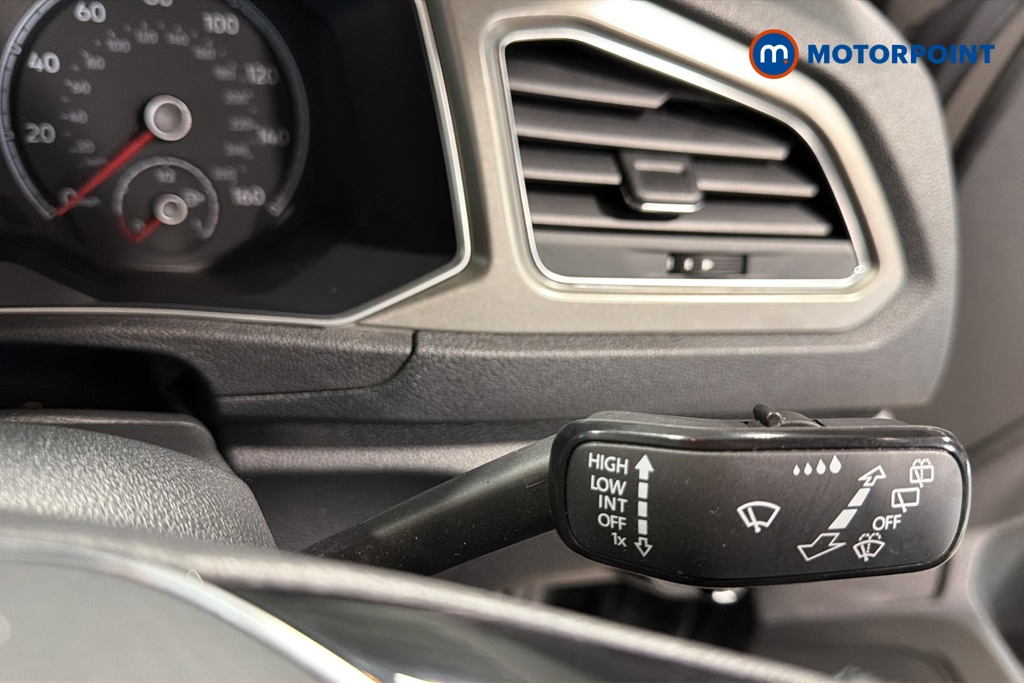 Volkswagen T-Roc SE Manual Petrol SUV - Stock Number (1676380) - 6th supplementary image