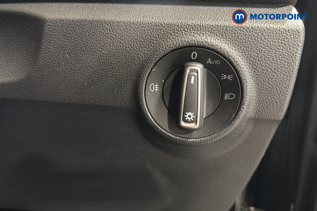 Volkswagen T-Roc SE Manual Petrol SUV - Stock Number (1676380) - 11th supplementary image