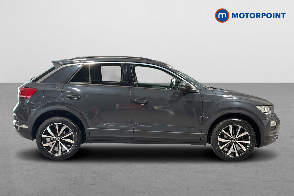 Volkswagen T-Roc SE Manual Petrol SUV - Stock Number (1676380) - Passenger side