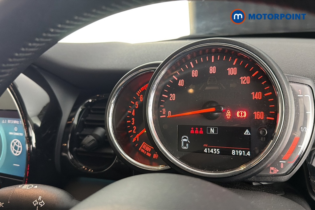 Mini Hatchback Cooper Classic Manual Petrol Hatchback - Stock Number (1676443) - 7th supplementary image