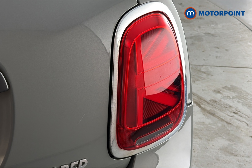 Mini Hatchback Cooper Classic Manual Petrol Hatchback - Stock Number (1676443) - 36th supplementary image