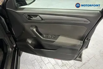 Volkswagen T-Roc SEL Automatic Petrol SUV - Stock Number (1676450) - 18th supplementary image