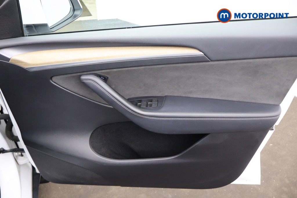 Tesla Model Y Long Range Automatic Electric SUV - Stock Number (1676593) - 21st supplementary image