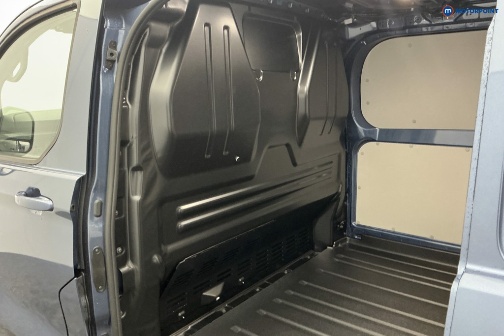 Ford Transit Custom Limited Automatic Electric Panel Van - Stock Number (1676633) - 6th supplementary image