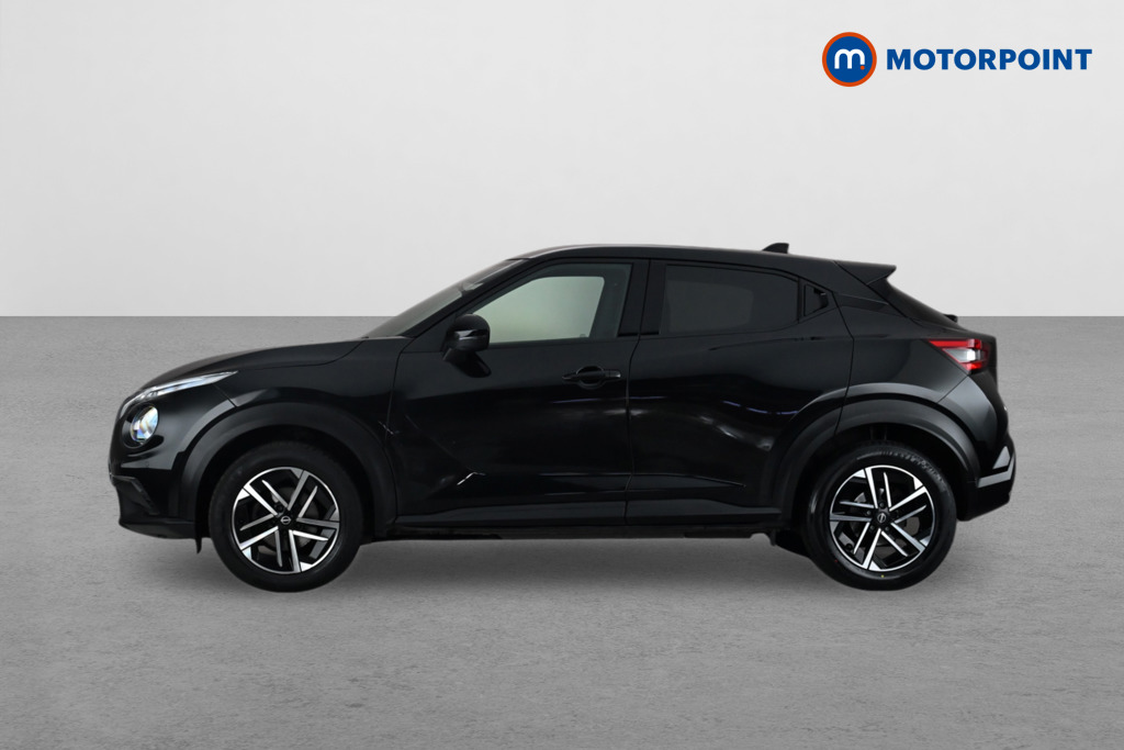 Nissan Juke N-Connecta Manual Petrol SUV - Stock Number (1676775) - Passenger side