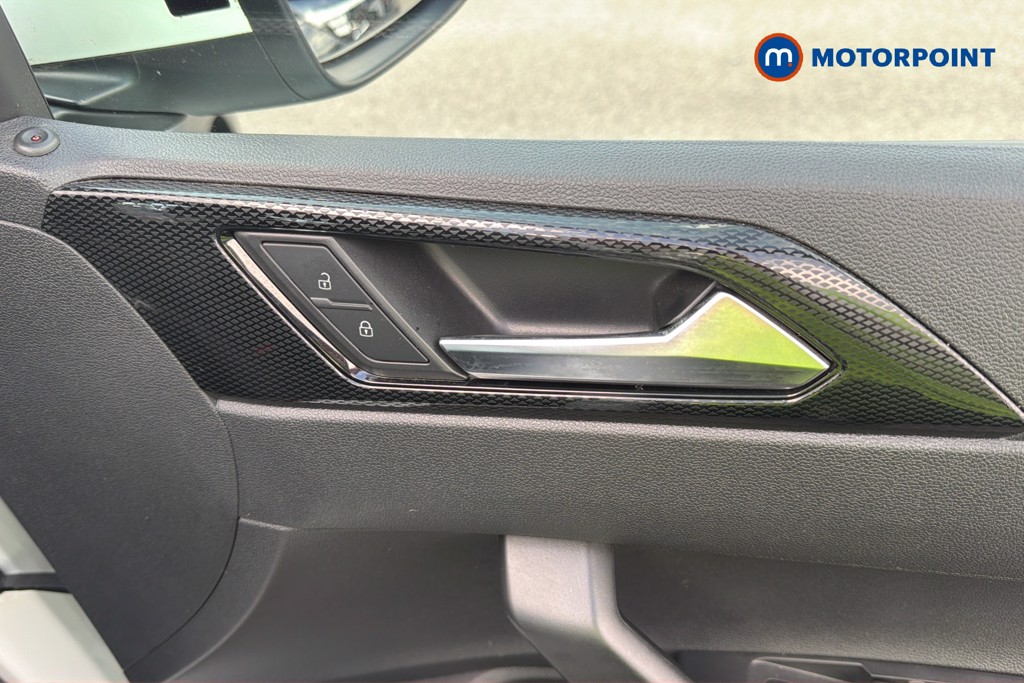 Volkswagen Taigo Life Manual Petrol SUV - Stock Number (1676784) - 2nd supplementary image