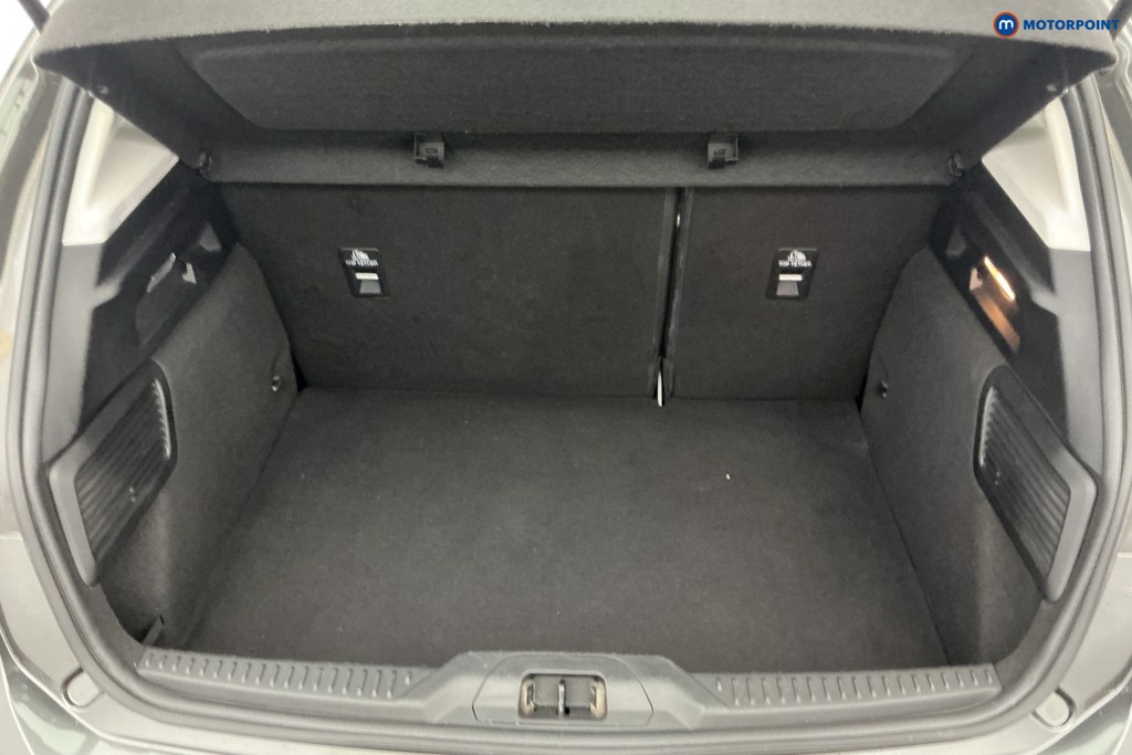 Ford Focus Zetec Manual Petrol Hatchback - Stock Number (1677120) - 3rd supplementary image