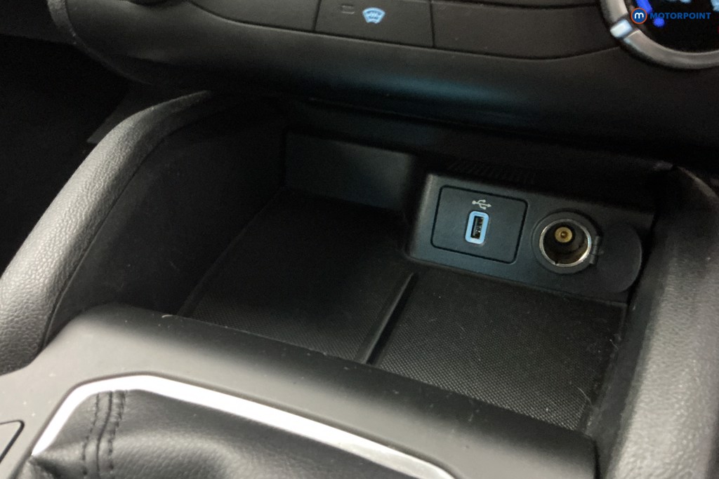 Ford Focus Zetec Manual Petrol Hatchback - Stock Number (1677120) - 18th supplementary image