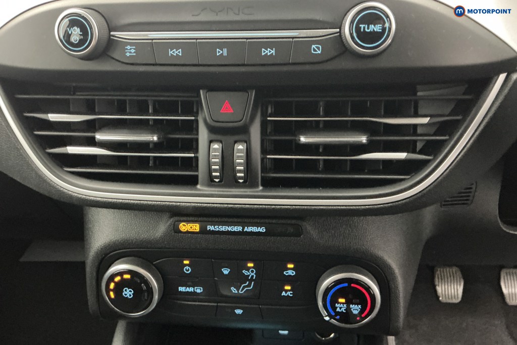 Ford Focus Zetec Manual Petrol Hatchback - Stock Number (1677120) - 19th supplementary image