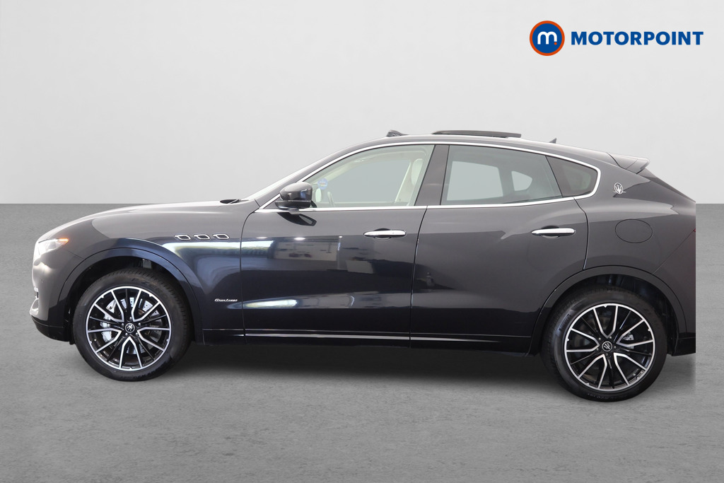 Maserati Levante Granlusso Automatic Diesel SUV - Stock Number (1677134) - Passenger side