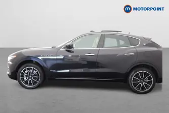 Maserati Levante Granlusso Automatic Diesel SUV - Stock Number (1677134) - Passenger side