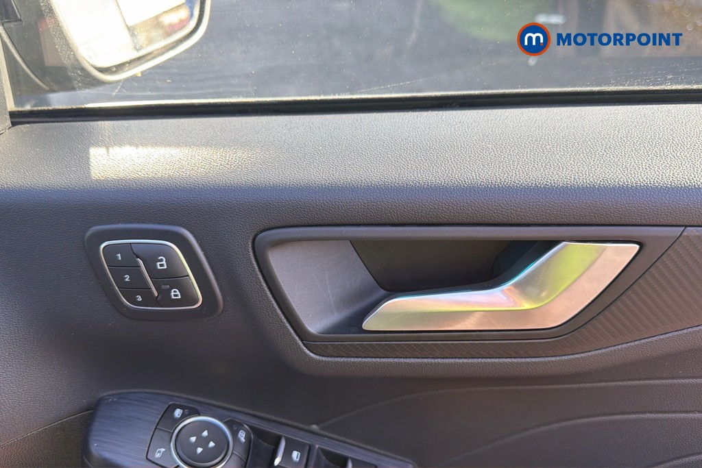 Ford Kuga St-Line Automatic Petrol Plug-In Hybrid SUV - Stock Number (1677540) - 4th supplementary image