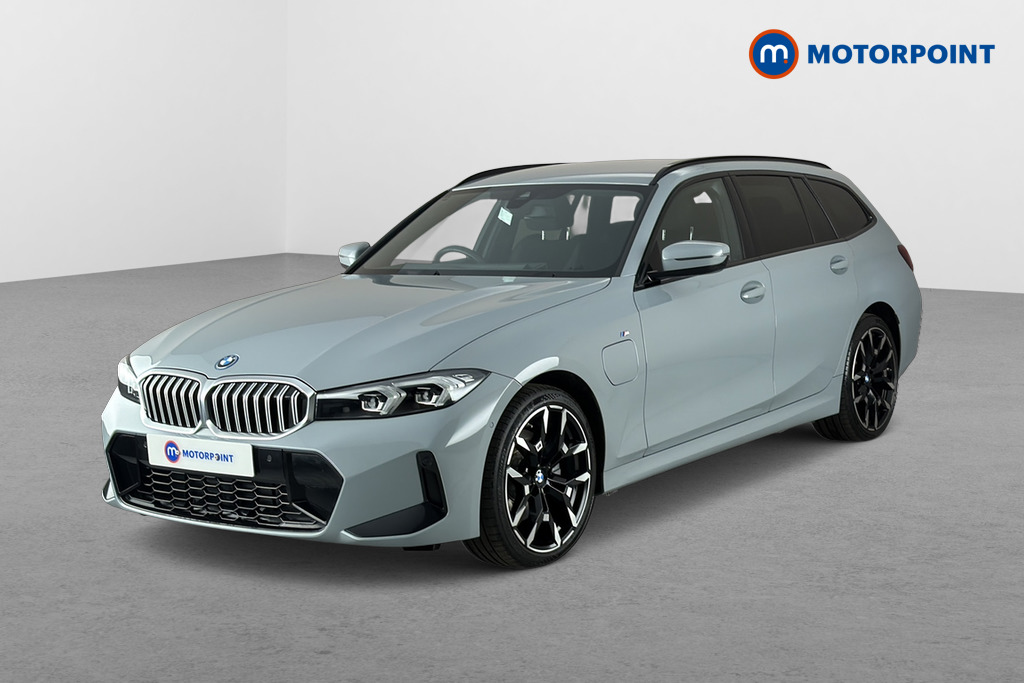 BMW 3 Series M Sport Automatic Petrol Plug-In Hybrid Estate - Stock Number (1677624) - Passenger side front corner