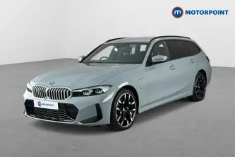BMW 3 Series M Sport Automatic Petrol Plug-In Hybrid Estate - Stock Number (1677624) - Passenger side front corner