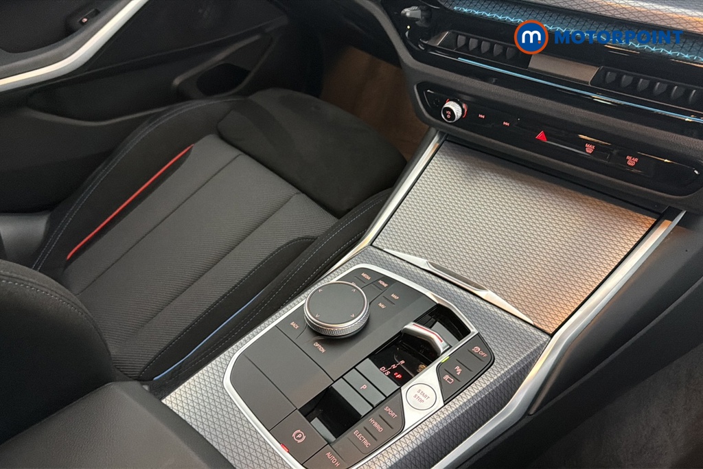 BMW 3 Series M Sport Automatic Petrol Plug-In Hybrid Estate - Stock Number (1677624) - 15th supplementary image