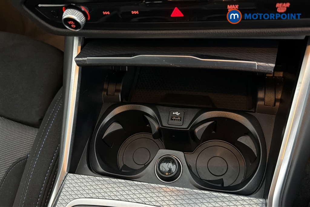 BMW 3 Series M Sport Automatic Petrol Plug-In Hybrid Estate - Stock Number (1677624) - 16th supplementary image