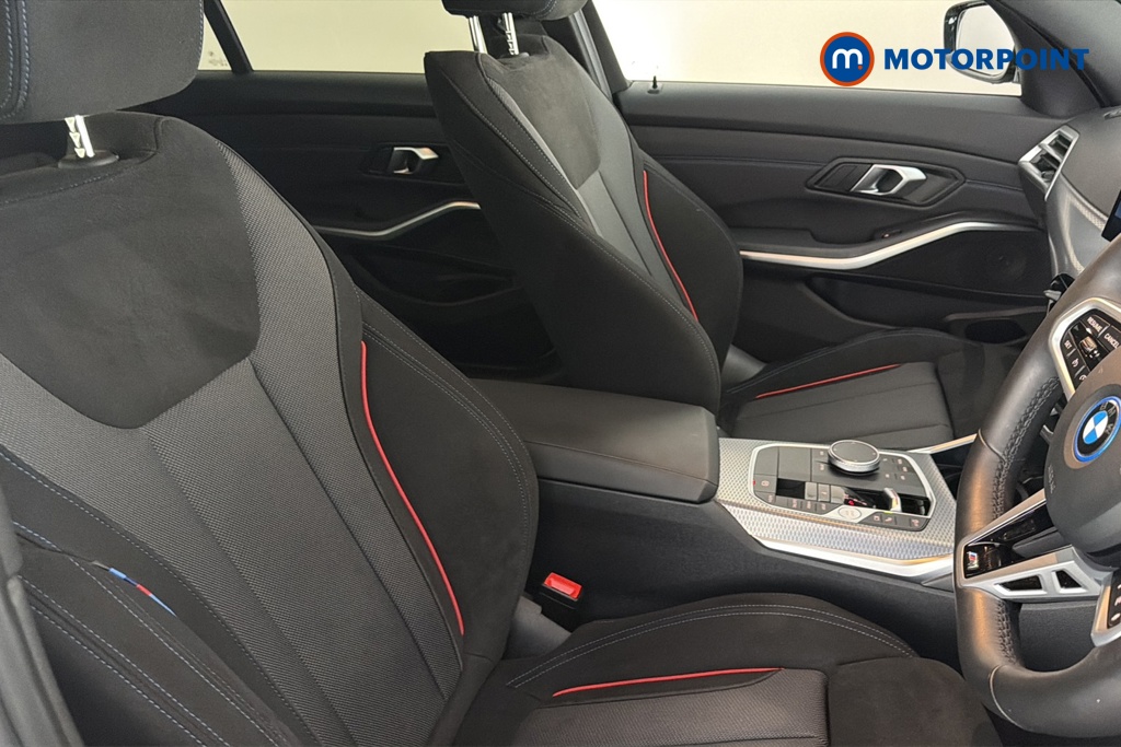 BMW 3 Series M Sport Automatic Petrol Plug-In Hybrid Estate - Stock Number (1677624) - 22nd supplementary image