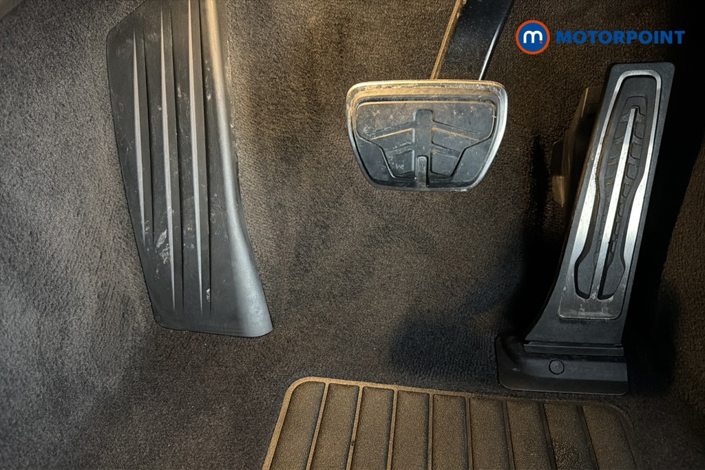 BMW 3 Series M Sport Automatic Petrol Plug-In Hybrid Estate - Stock Number (1677624) - 24th supplementary image