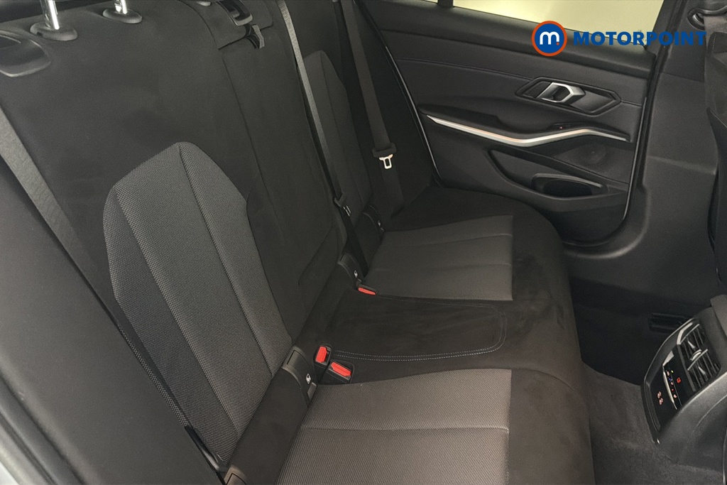 BMW 3 Series M Sport Automatic Petrol Plug-In Hybrid Estate - Stock Number (1677624) - 25th supplementary image
