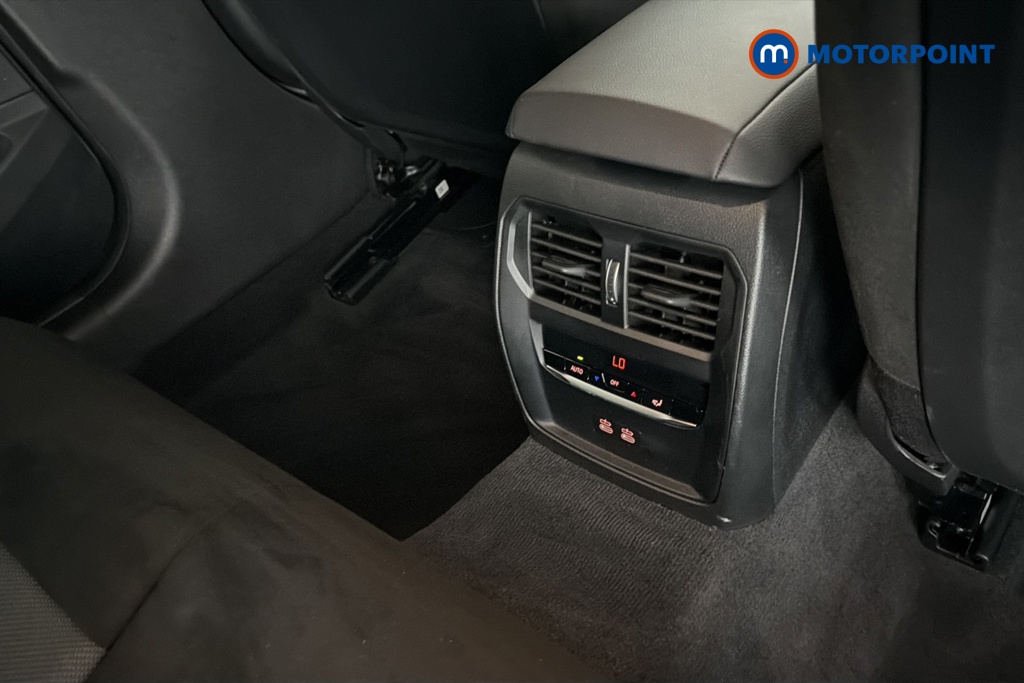 BMW 3 Series M Sport Automatic Petrol Plug-In Hybrid Estate - Stock Number (1677624) - 28th supplementary image