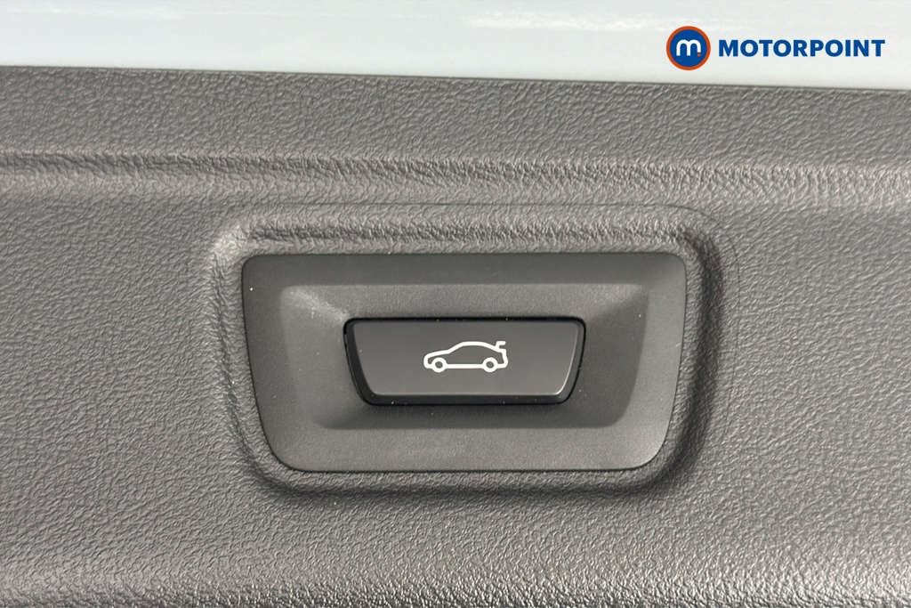 BMW 3 Series M Sport Automatic Petrol Plug-In Hybrid Estate - Stock Number (1677624) - 35th supplementary image