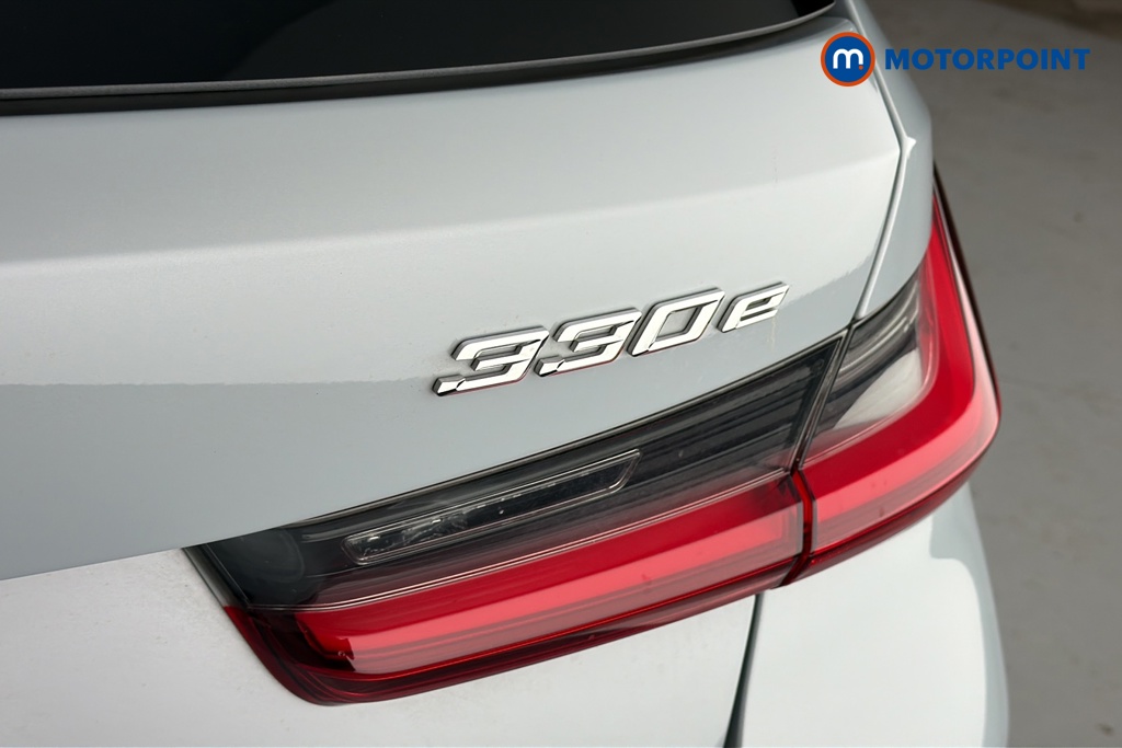 BMW 3 Series M Sport Automatic Petrol Plug-In Hybrid Estate - Stock Number (1677624) - 36th supplementary image