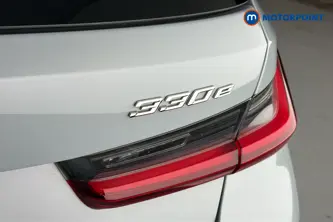 BMW 3 Series M Sport Automatic Petrol Plug-In Hybrid Estate - Stock Number (1677624) - 36th supplementary image