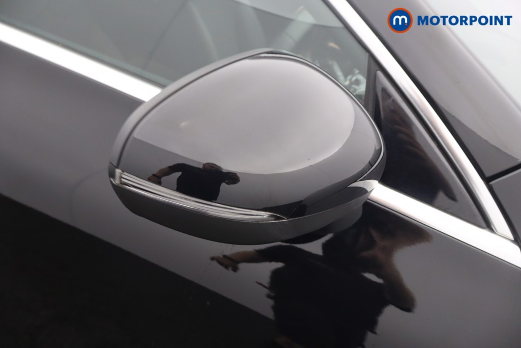 Mercedes-Benz CLA Amg Line Automatic Petrol Coupe - Stock Number (1677783) - 23rd supplementary image