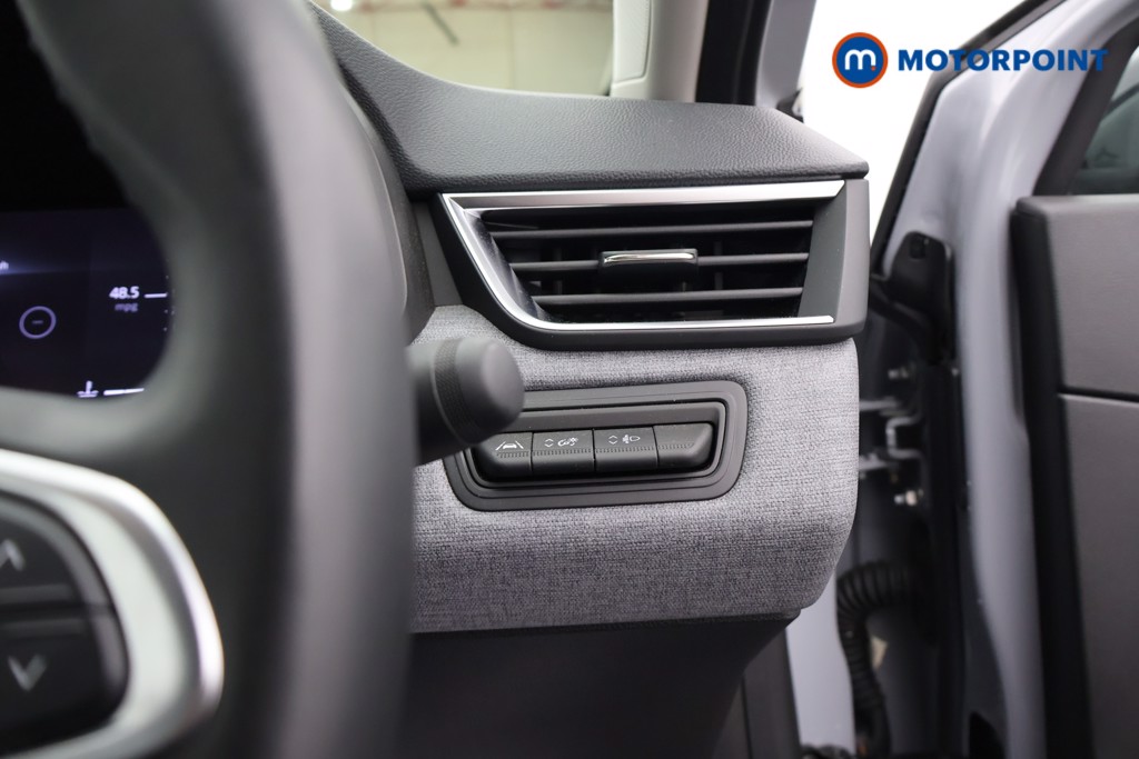 Renault Clio Evolution Manual Petrol Hatchback - Stock Number (1677839) - 9th supplementary image