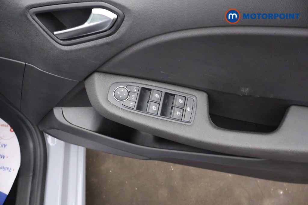 Renault Clio Evolution Manual Petrol Hatchback - Stock Number (1677839) - 19th supplementary image