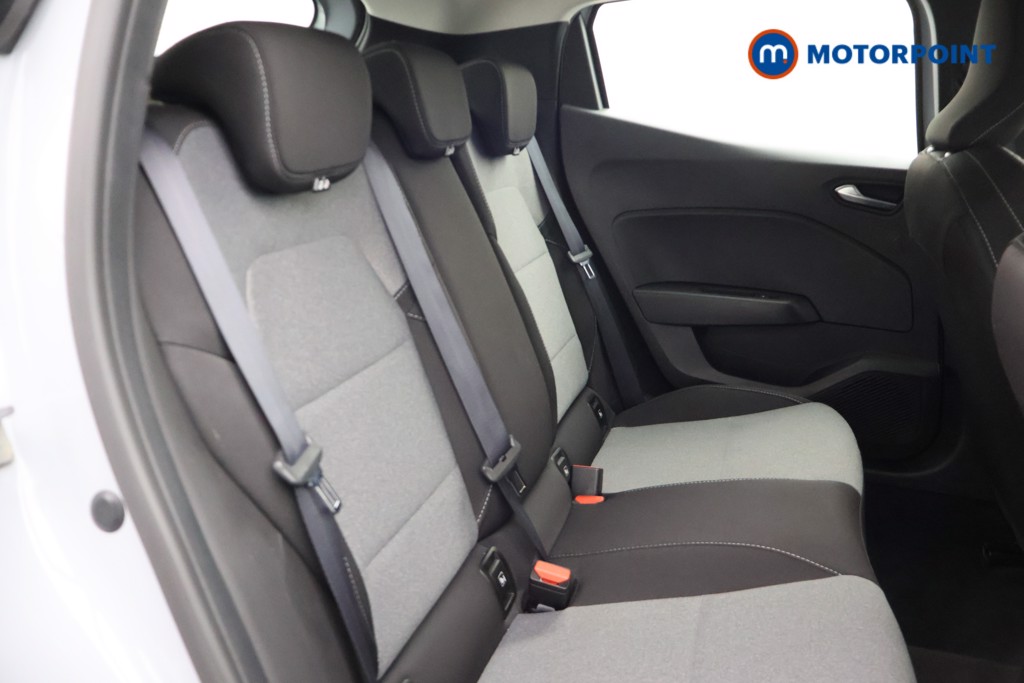 Renault Clio Evolution Manual Petrol Hatchback - Stock Number (1677839) - 23rd supplementary image