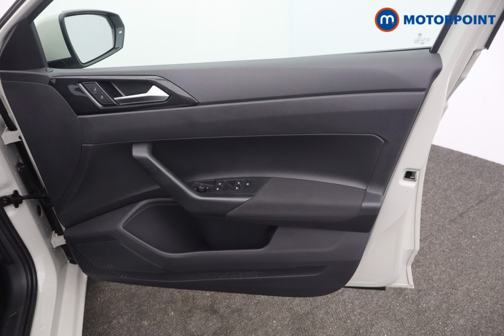 Volkswagen Polo Life Manual Petrol Hatchback - Stock Number (1677867) - 7th supplementary image