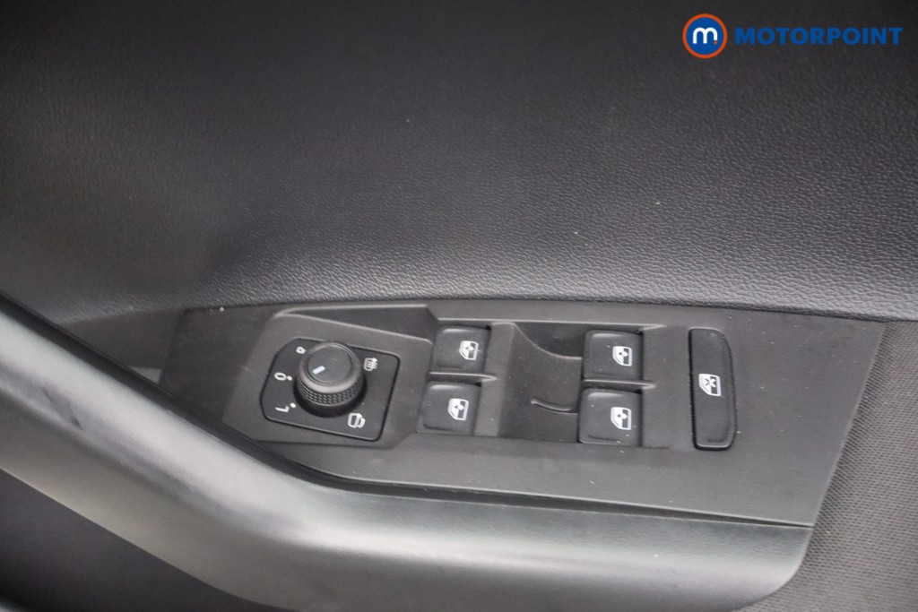 Volkswagen Polo Life Manual Petrol Hatchback - Stock Number (1677867) - 8th supplementary image